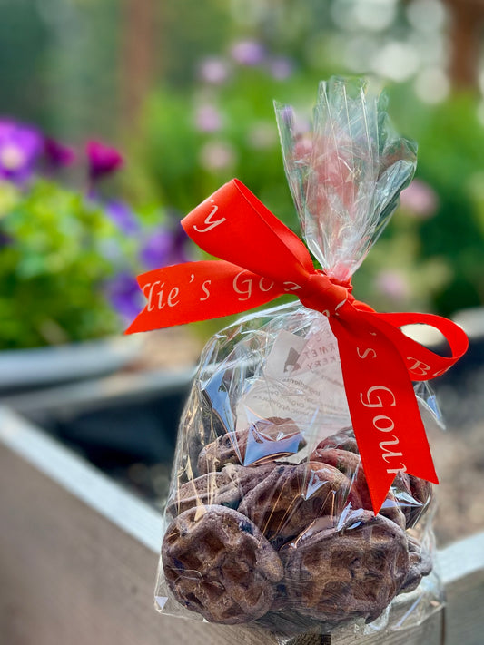 Glacier Trail Mix Bundle - Woofles + Peanut Butter Treats